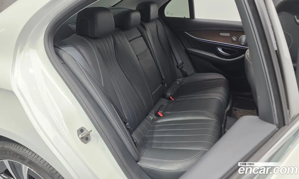 Mercedes-Benz E-Class 2020 2.0 автомат (гидро), фото 17
