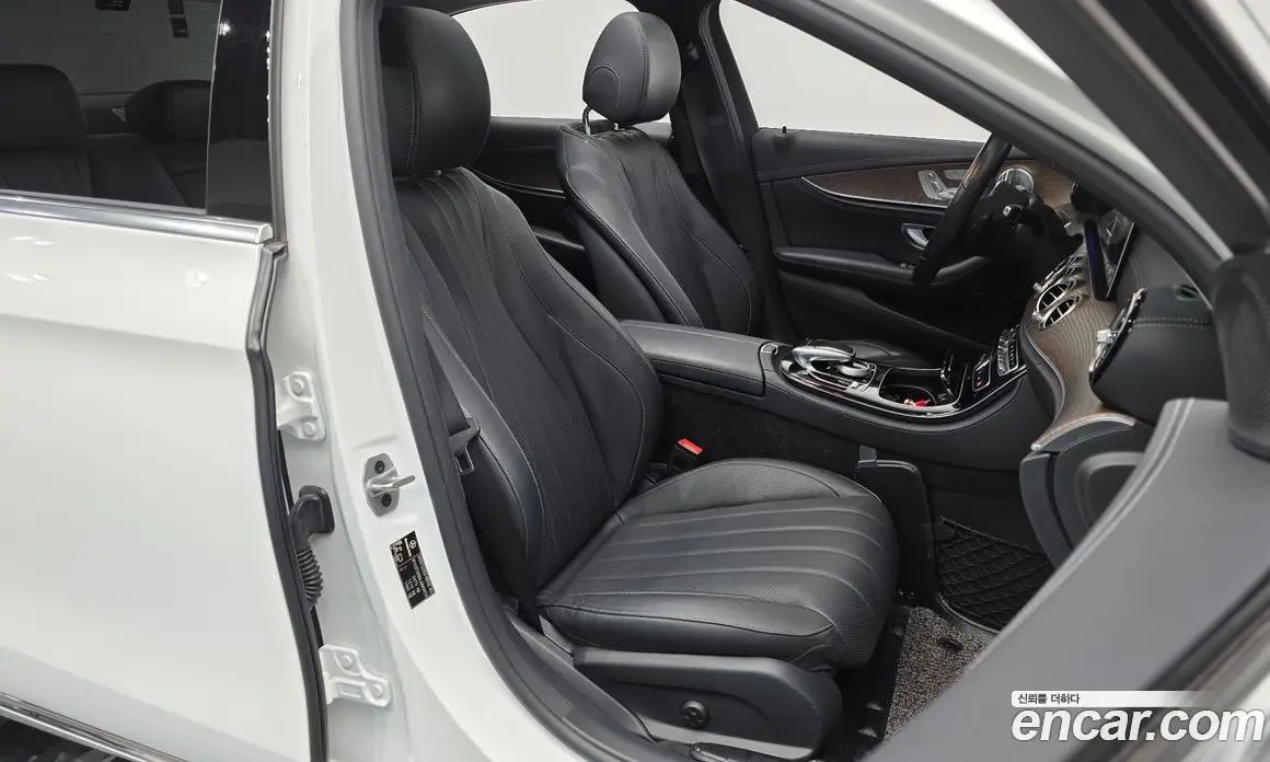 Mercedes-Benz E-Class 2020 2.0 автомат (гидро), фото 18
