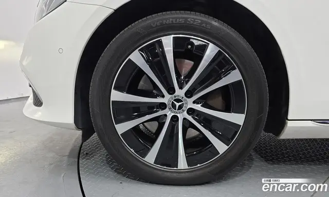 Mercedes-Benz E-Class 2020 2.0 автомат (гидро), миниатюра 5