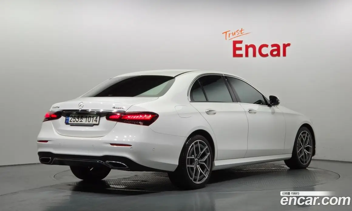 Mercedes-Benz E-Class 2021 1.9 автомат (гидро), фото 2 Mercedes-Benz E-Class 2021 1.9 автомат (гидро), фото 2