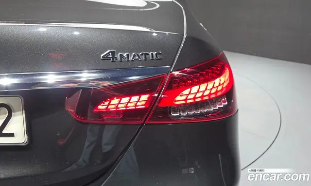 Mercedes-Benz E-Class 2021 2.0 автомат (гидро), миниатюра 9 Mercedes-Benz E-Class 2021 2.0 автомат (гидро), миниатюра 9