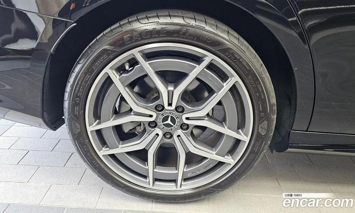 Mercedes-Benz E-Class 2023 1.9 автомат (гидро), фото 5