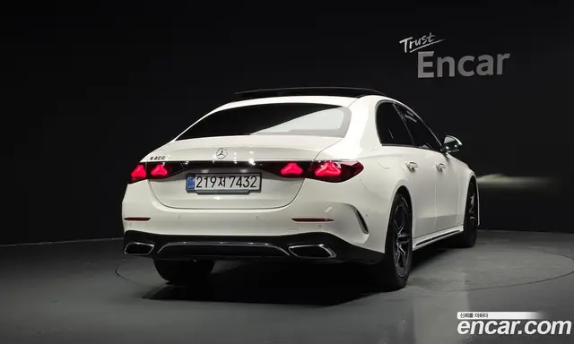 Mercedes-Benz E-Class 2026 2.0 автомат (гидро), миниатюра 3 Mercedes-Benz E-Class 2026 2.0 автомат (гидро), миниатюра 3