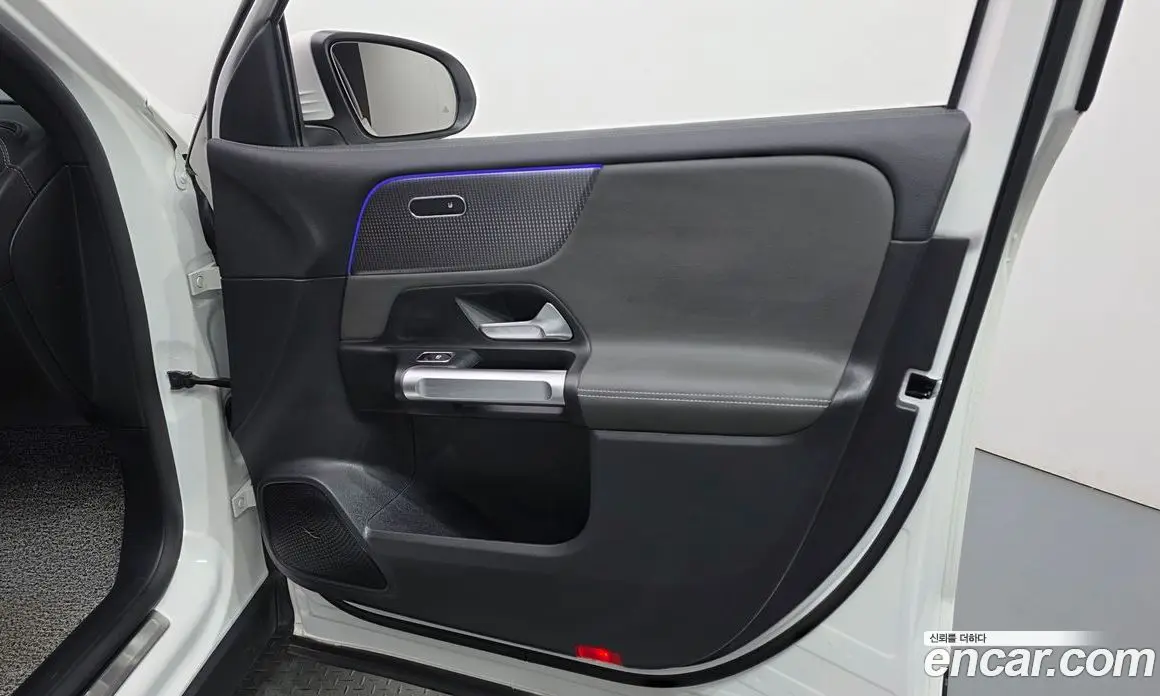 Mercedes-Benz EQB 2022 0.2 автомат (гидро), фото 14