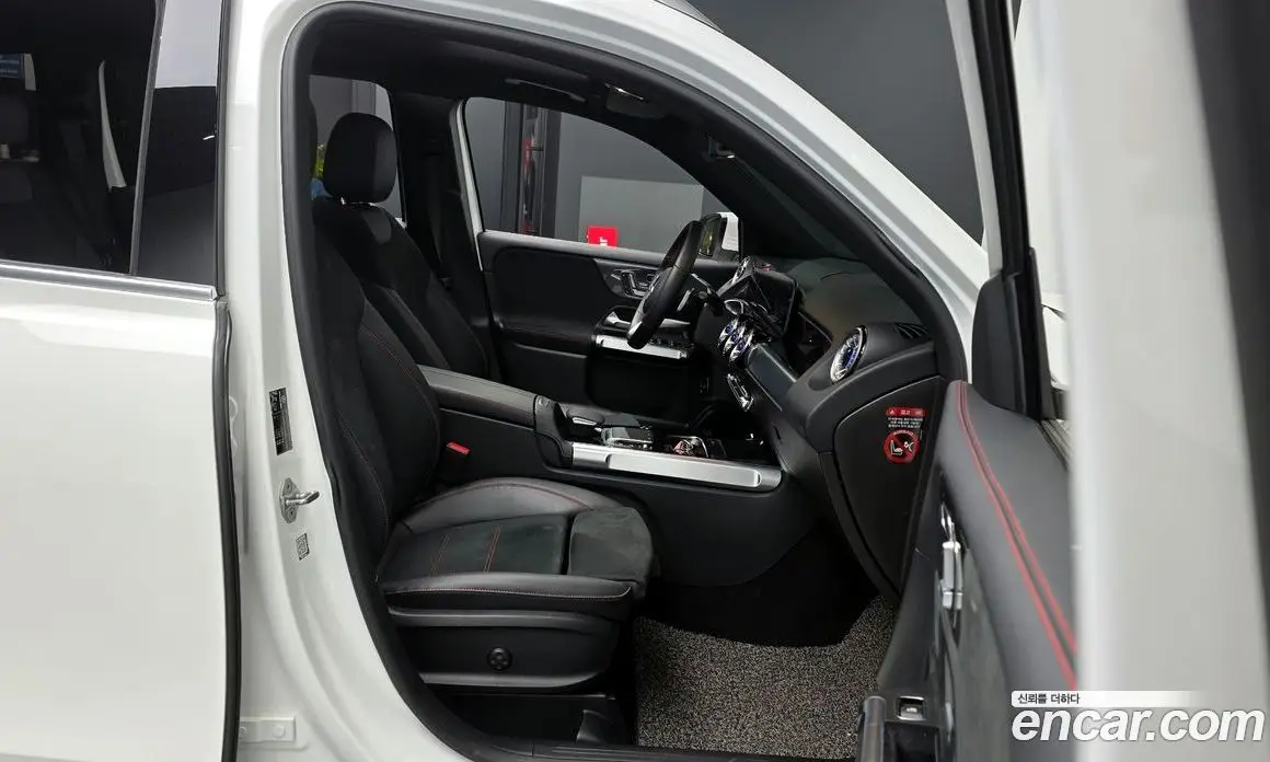 Mercedes-Benz GLB-Class 2021 2.0 автомат (гидро), фото 17 Mercedes-Benz GLB-Class 2021 2.0 автомат (гидро), фото 17