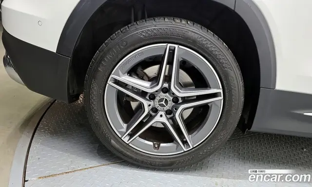 Mercedes-Benz GLB-Class 2021 2.0 автомат (гидро), миниатюра 5 Mercedes-Benz GLB-Class 2021 2.0 автомат (гидро), миниатюра 5