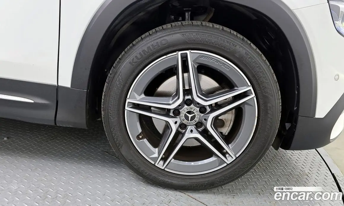 Mercedes-Benz GLB-Class 2021 2.0 автомат (гидро), фото 7 Mercedes-Benz GLB-Class 2021 2.0 автомат (гидро), фото 7