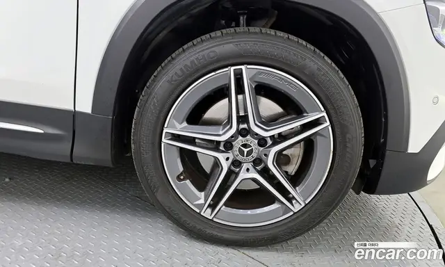 Mercedes-Benz GLB-Class 2021 2.0 автомат (гидро), миниатюра 7 Mercedes-Benz GLB-Class 2021 2.0 автомат (гидро), миниатюра 7