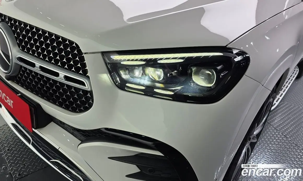 Mercedes-Benz GLE-Class 2023 3.0 автомат (гидро), фото 8