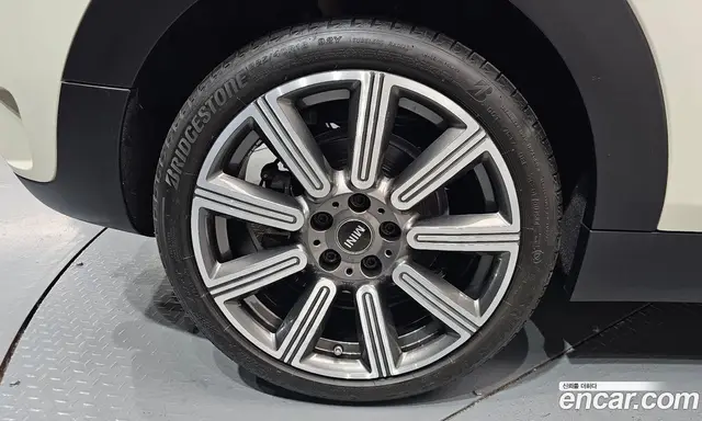 Mini Clubman 2021 2.0 автомат (гидро), миниатюра 4 Mini Clubman 2021 2.0 автомат (гидро), миниатюра 4