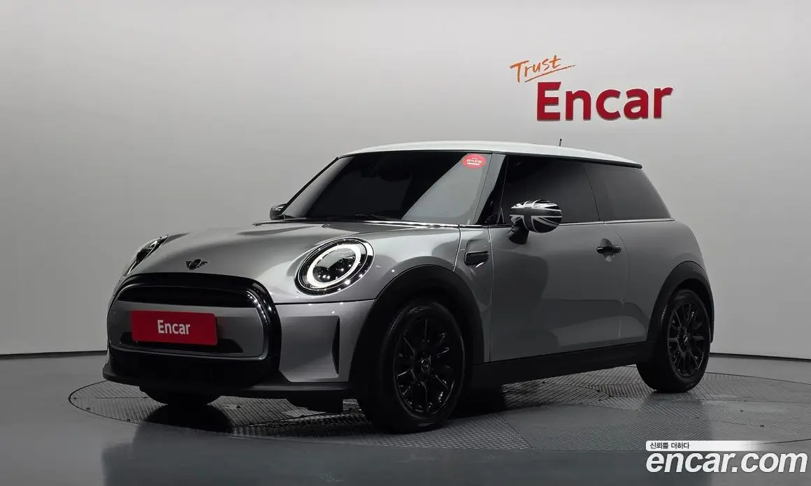 Mini Cooper 2023 1.5 автомат (гидро), фото 1