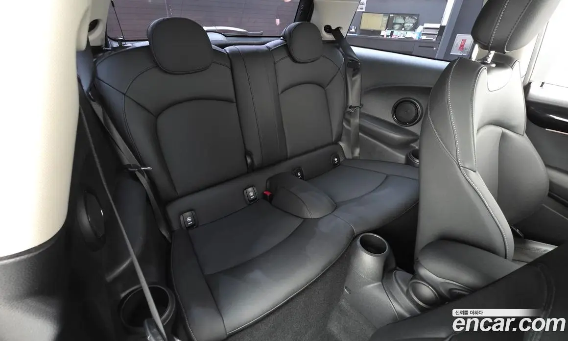 Mini Cooper 2023 1.5 автомат (гидро), фото 18