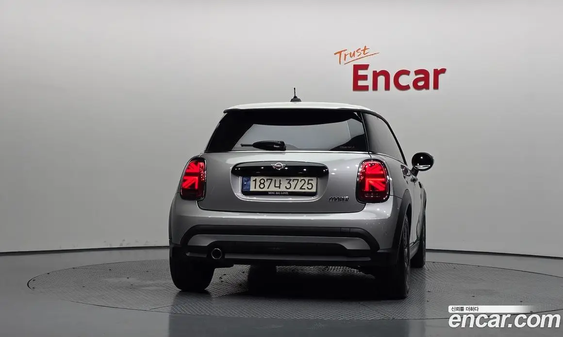 Mini Cooper 2023 1.5 автомат (гидро), фото 4
