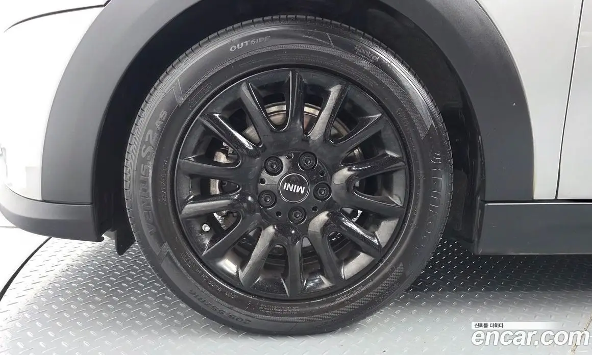 Mini Cooper 2023 1.5 автомат (гидро), фото 5