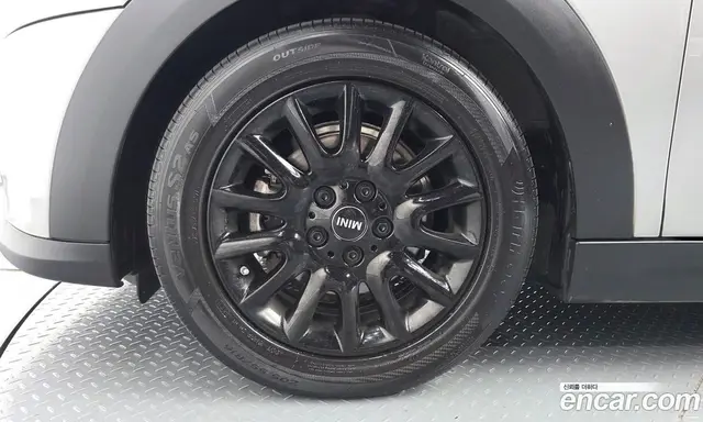 Mini Cooper 2023 1.5 автомат (гидро), миниатюра 5