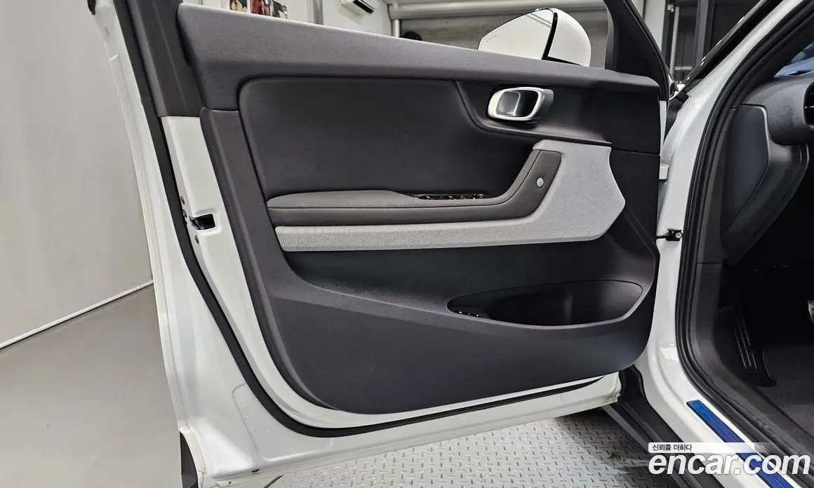 Polestar Polestar 2 2023 0.2 автомат (гидро), фото 14 Polestar Polestar 2 2023 0.2 автомат (гидро), фото 14
