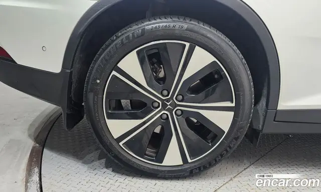 Polestar Polestar 2 2023 0.2 автомат (гидро), миниатюра 5 Polestar Polestar 2 2023 0.2 автомат (гидро), миниатюра 5