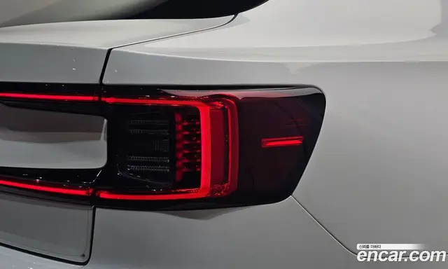 Polestar Polestar 2 2023 0.2 автомат (гидро), миниатюра 9 Polestar Polestar 2 2023 0.2 автомат (гидро), миниатюра 9