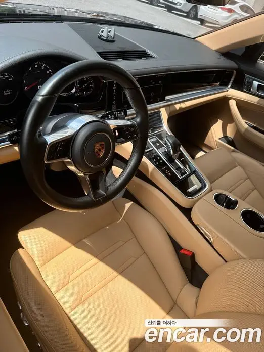 Porsche Panamera 2018 3.0 автомат (гидро), миниатюра 7