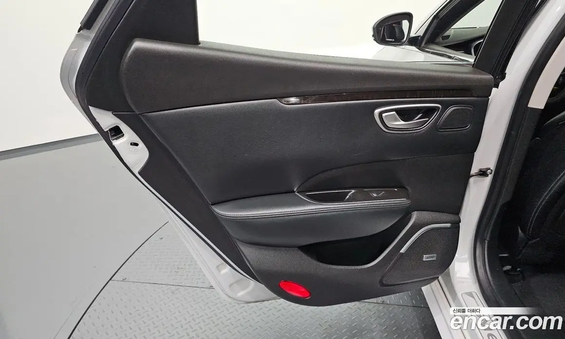 Renault (Samsung) SM6 2016 2.0 автомат (гидро), фото 14