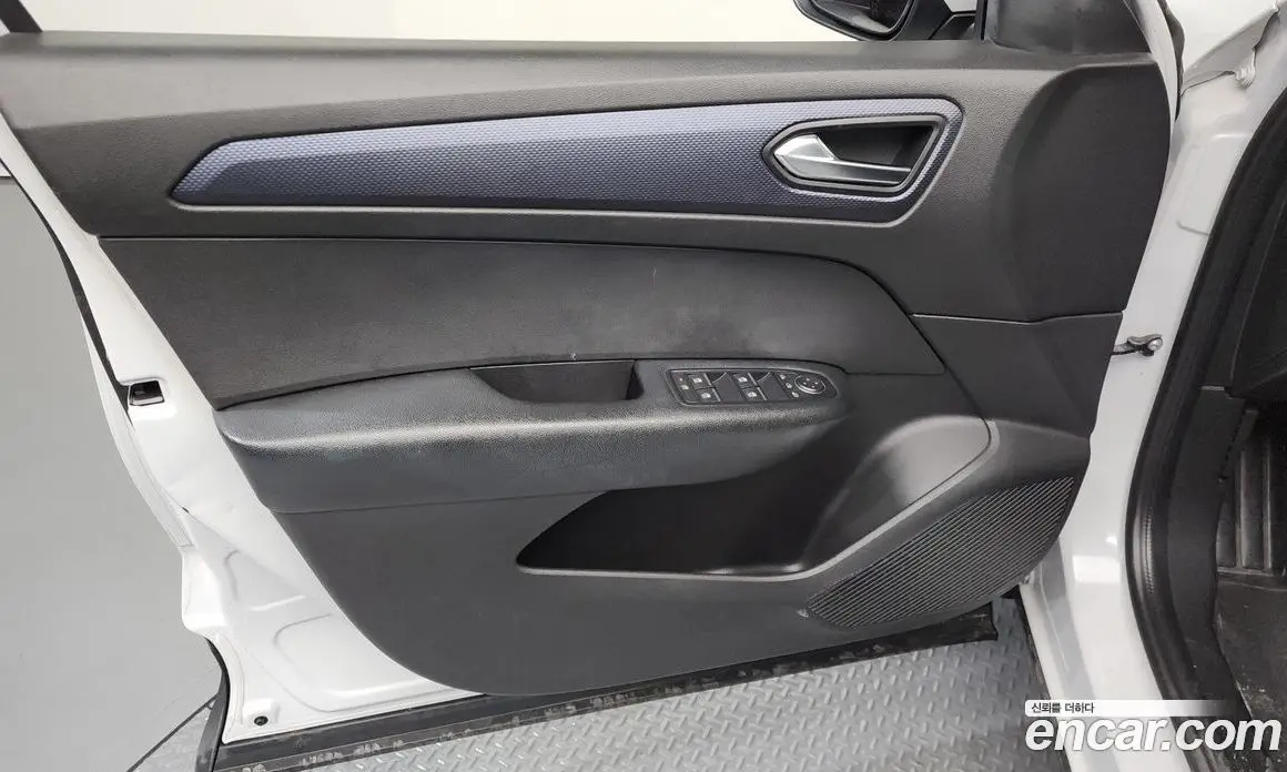 Renault (Samsung) XM3 2020 1.6 автомат (гидро), фото 14
