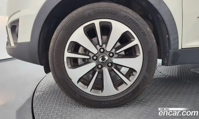 SsangYong Korando 2015 2.0 автомат (гидро), миниатюра 5
