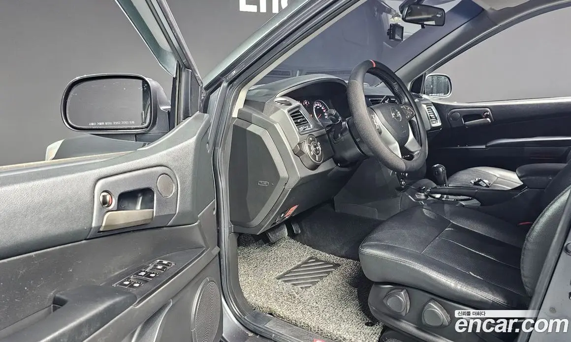 SsangYong Korando 2016 2.0 автомат (гидро), фото 16