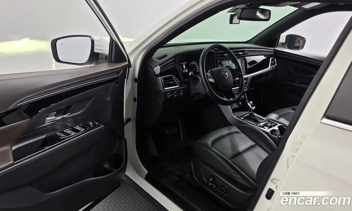 SsangYong Korando 2021 1.5 автомат (гидро), фото 13