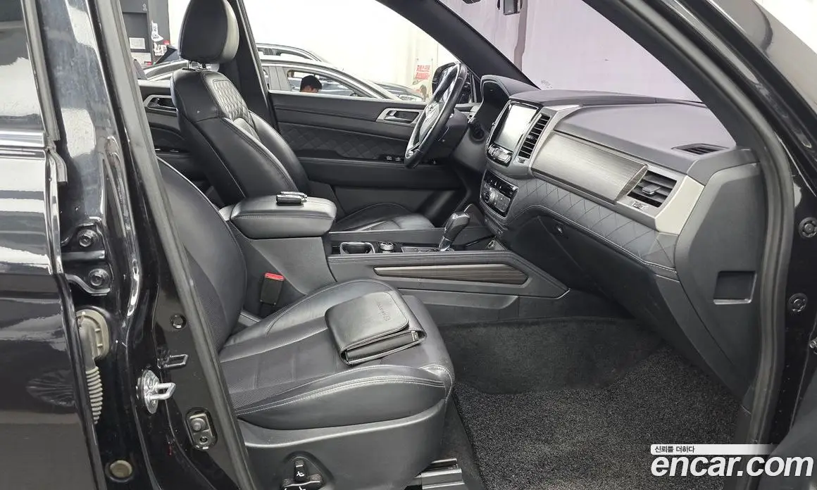 SsangYong Rexton 2017 2.2 автомат (гидро), фото 16