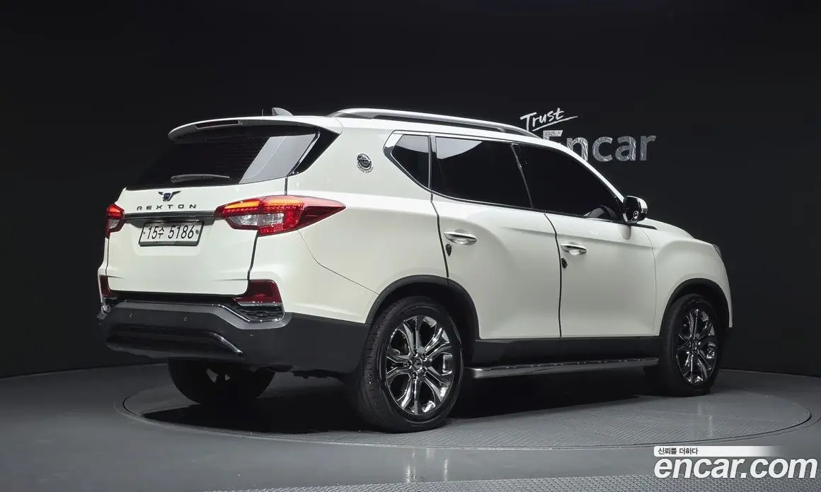 SsangYong Rexton 2018 2.2 автомат (гидро), фото 2