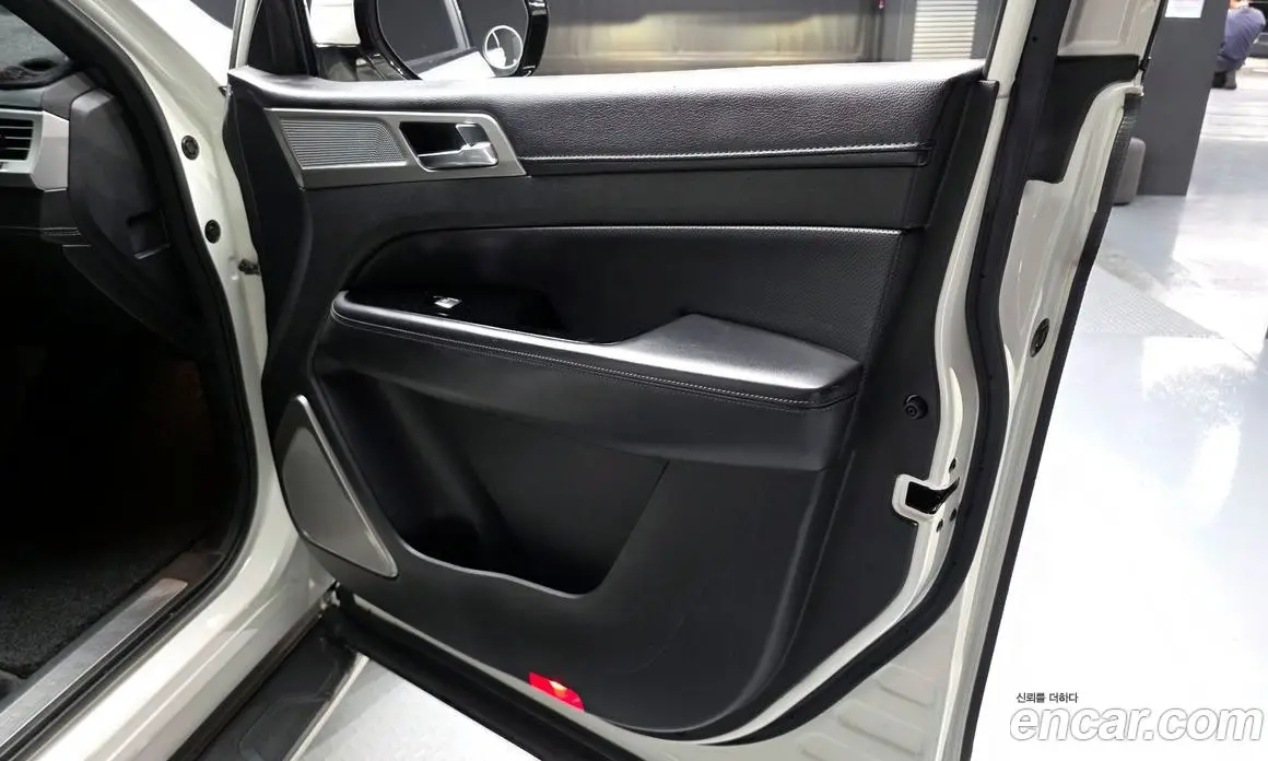SsangYong Rexton 2018 2.2 автомат (гидро), фото 14