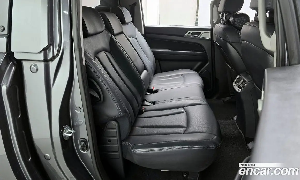 SsangYong Rexton 2018 2.2 автомат (гидро), фото 12