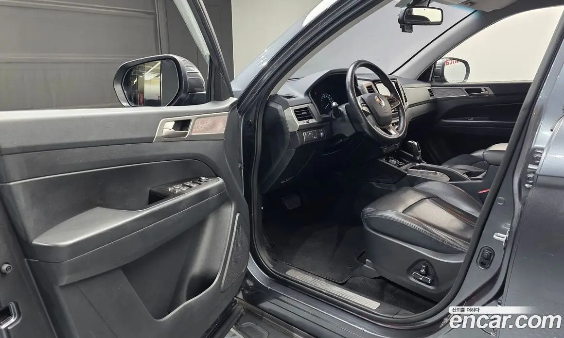 SsangYong Rexton 2018 2.2 автомат (гидро), фото 13 SsangYong Rexton 2018 2.2 автомат (гидро), фото 13