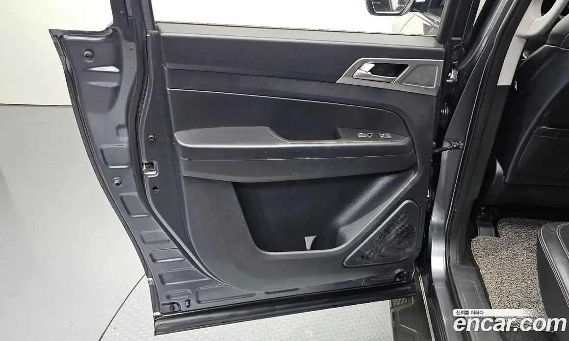 SsangYong Rexton 2018 2.2 автомат (гидро), фото 15 SsangYong Rexton 2018 2.2 автомат (гидро), фото 15