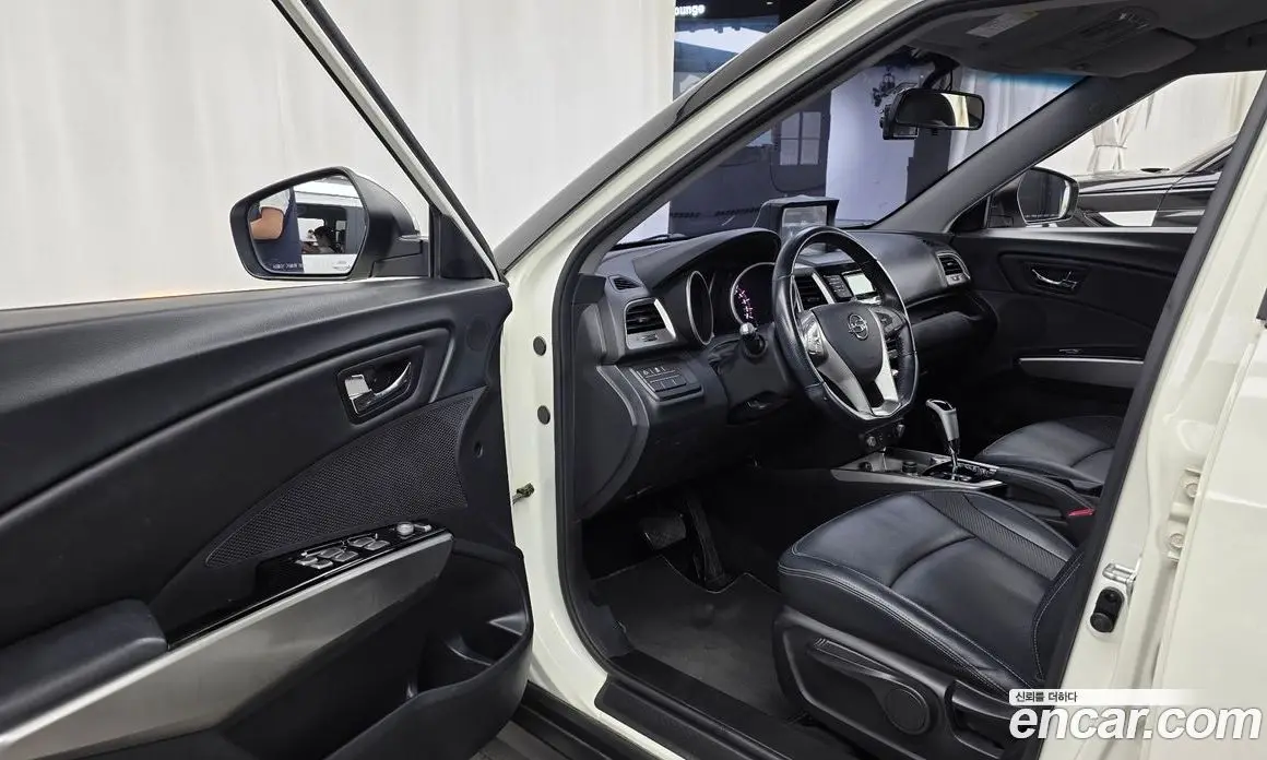 SsangYong TIBOLI 2015 1.6 автомат (гидро), фото 13