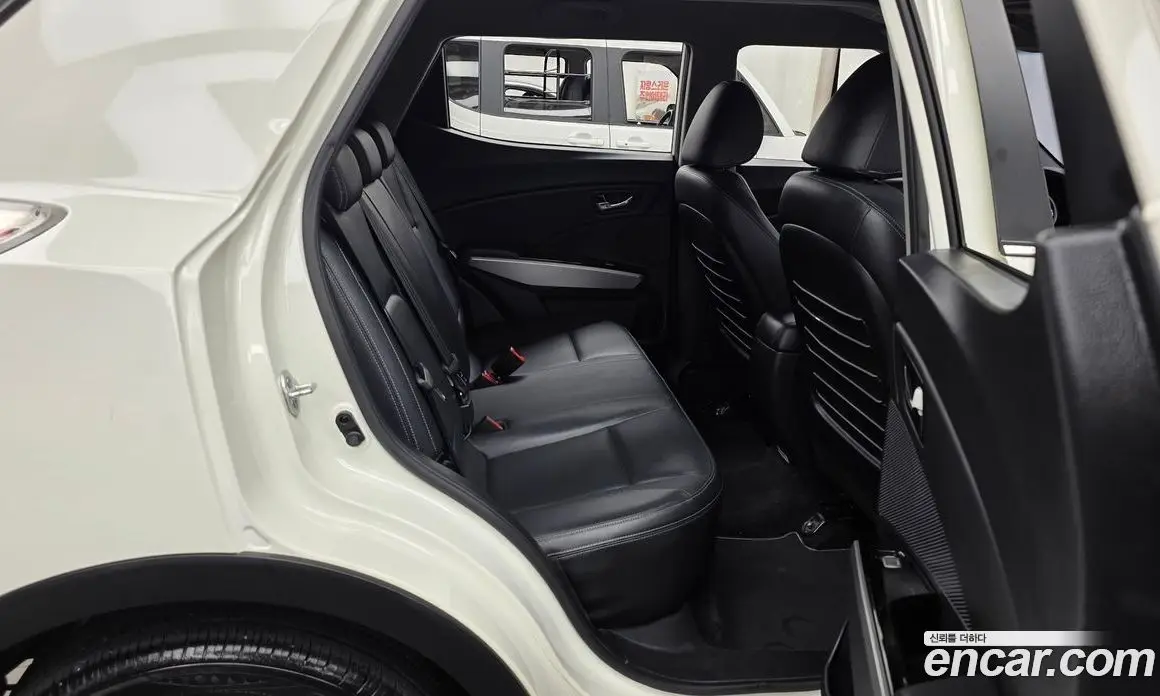 SsangYong TIBOLI 2015 1.6 автомат (гидро), фото 18