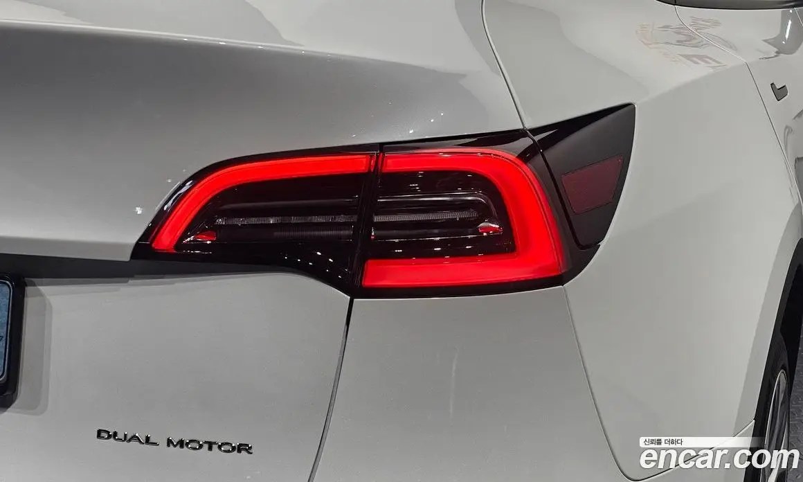 Tesla Model Y 2021 0.2 автомат (гидро), фото 8