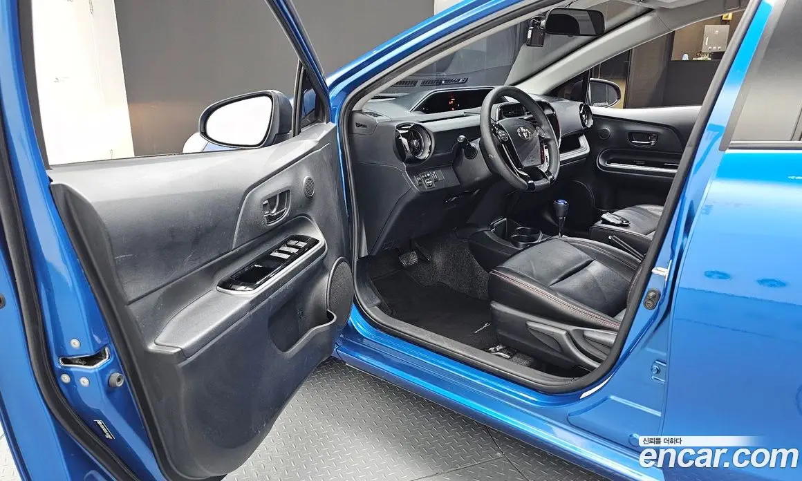 Toyota Prius 2018 1.5 автомат (гидро), фото 13 Toyota Prius 2018 1.5 автомат (гидро), фото 13