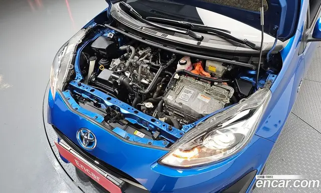 Toyota Prius 2018 1.5 автомат (гидро), миниатюра 6 Toyota Prius 2018 1.5 автомат (гидро), миниатюра 6