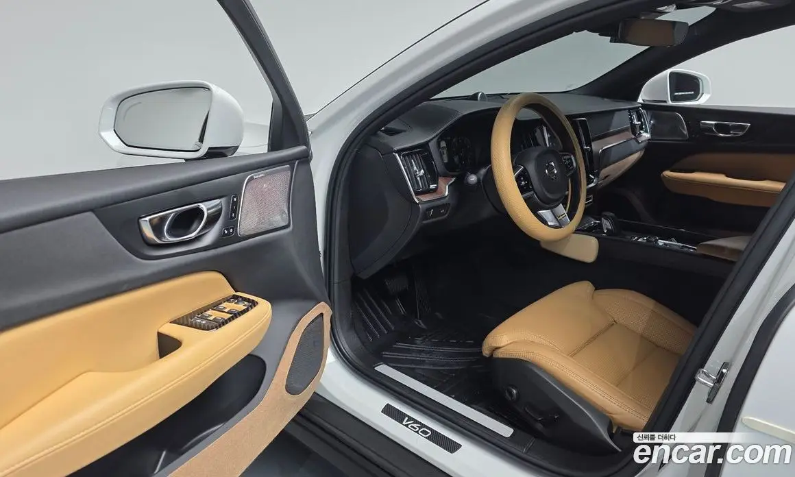 Volvo V60 2020 2.0 автомат (гидро), фото 12 Volvo V60 2020 2.0 автомат (гидро), фото 12