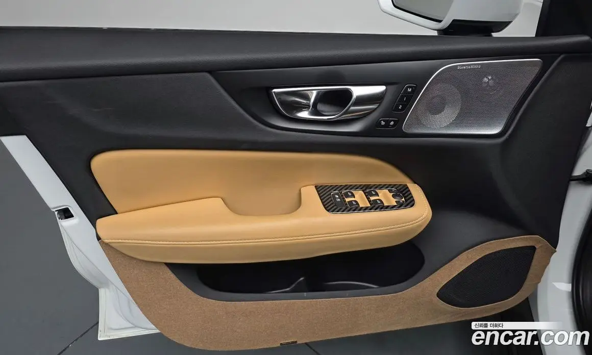 Volvo V60 2020 2.0 автомат (гидро), фото 13 Volvo V60 2020 2.0 автомат (гидро), фото 13