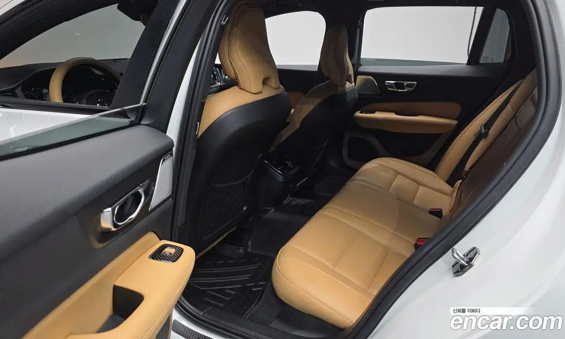 Volvo V60 2020 2.0 автомат (гидро), фото 15 Volvo V60 2020 2.0 автомат (гидро), фото 15