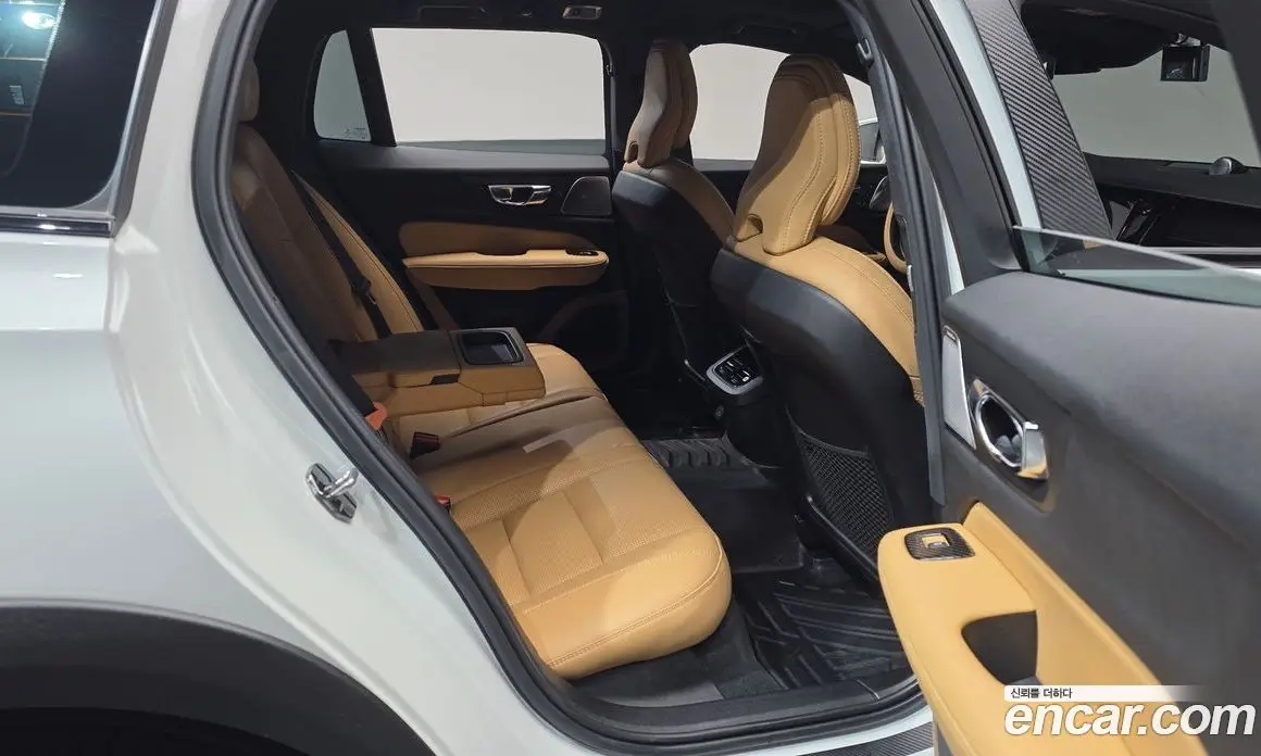 Volvo V60 2020 2.0 автомат (гидро), фото 17 Volvo V60 2020 2.0 автомат (гидро), фото 17