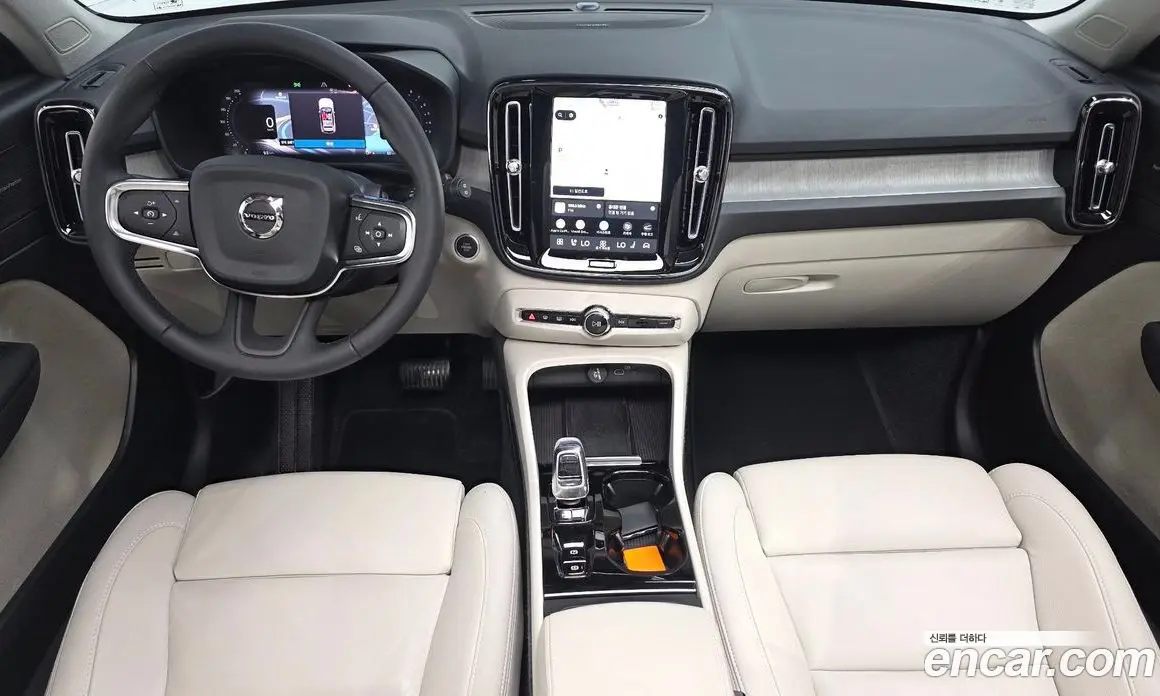 Volvo XC40 2024 2.0 автомат (гидро), фото 9 Volvo XC40 2024 2.0 автомат (гидро), фото 9