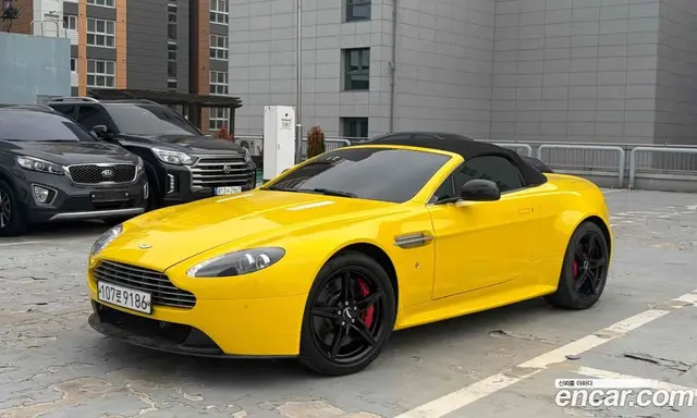 Aston Martin Vantage, 2016, 49 275 км Aston Martin Vantage, 2016, 49 275 км