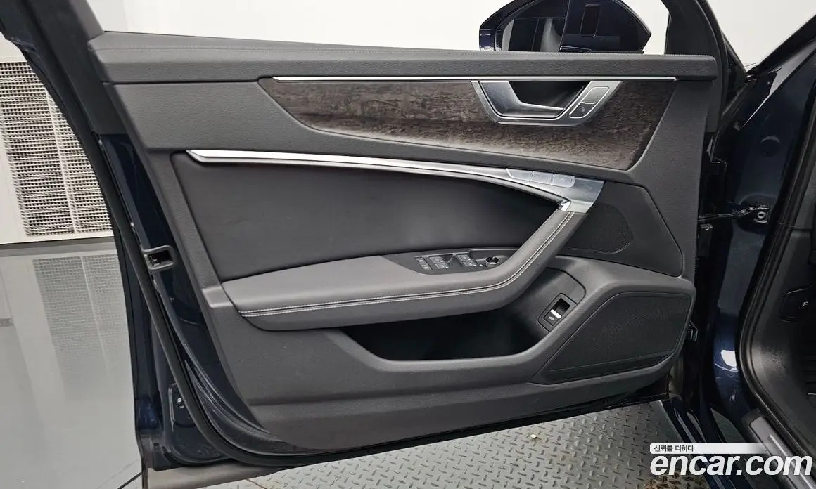Audi A6 2020 3.0 автомат (гидро), фото 13