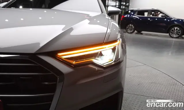 Audi A6 2022 2.0 автомат (гидро), миниатюра 7