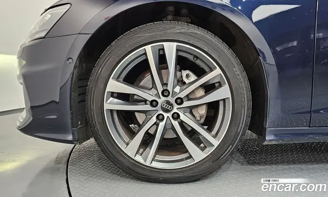 Audi A6 2023 2.0 автомат (гидро), миниатюра 5