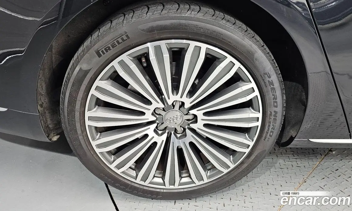 Audi A8 2015 4.0 автомат (гидро), фото 5 Audi A8 2015 4.0 автомат (гидро), фото 5