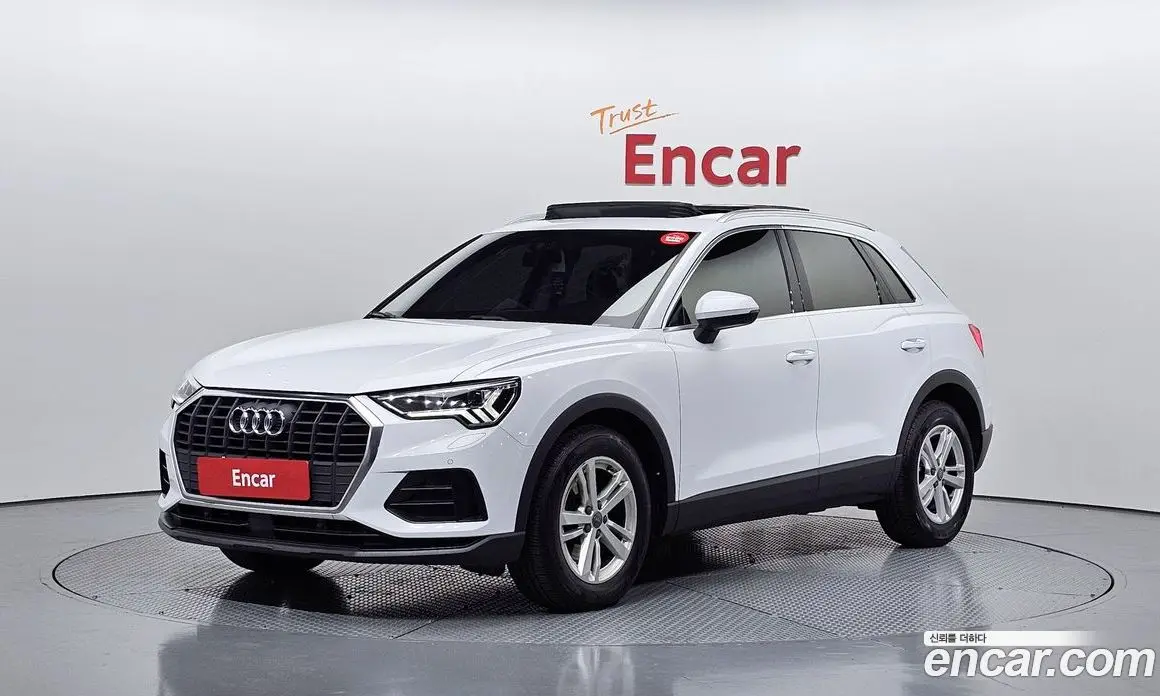 Audi Q3 2020 2.0 автомат (гидро), фото 1 Audi Q3 2020 2.0 автомат (гидро), фото 1